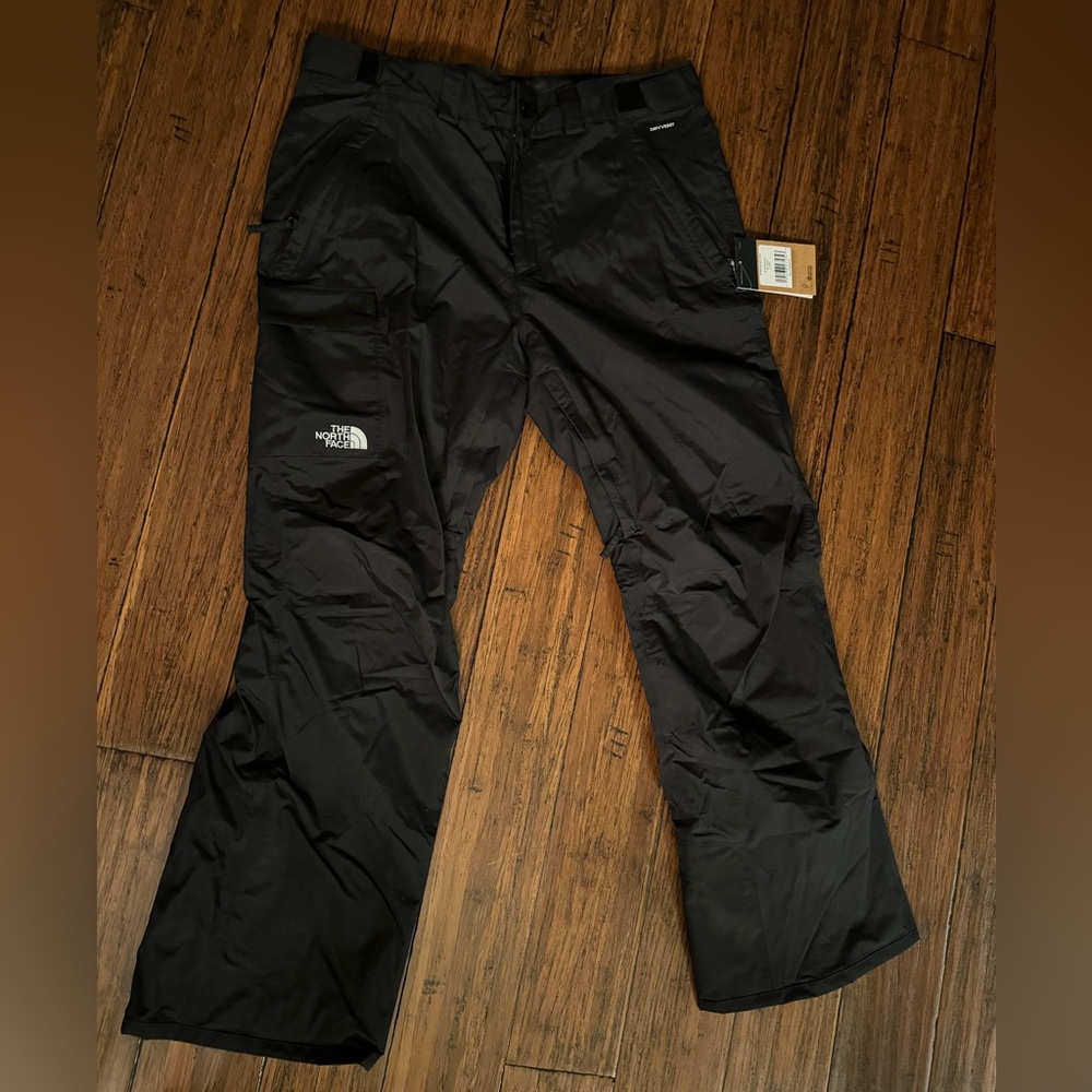 NWT North Face ski/snowboard pants